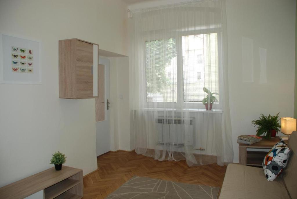Apartment 5 Min By Walk To The Center เบอร์โน ภายนอก รูปภาพ
